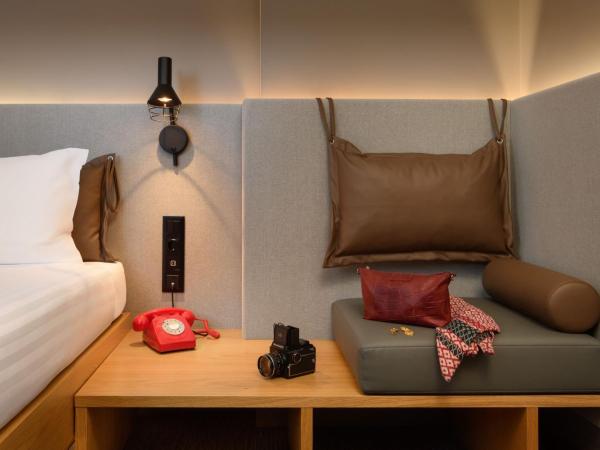 Moxy Lisbon City : photo 2 de la chambre chambre lit queen-size dormeur moxy