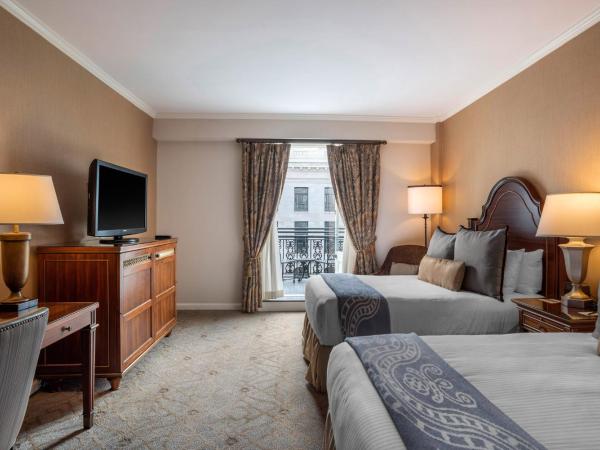 Omni Royal Orleans Hotel : photo 5 de la chambre chambre double de luxe avec 2 lits doubles et balcon
