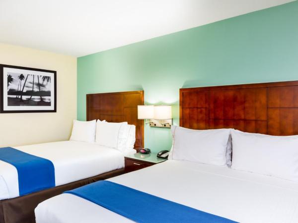 GreenTree Inn San Diego Mission Bay : photo 3 de la chambre chambre avec 2 grands lits queen-size 