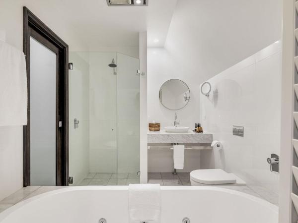 Mount Lofty House & Estate Adelaide Hills : photo 2 de la chambre suite lit king-size exécutive avec vue sur le jardin