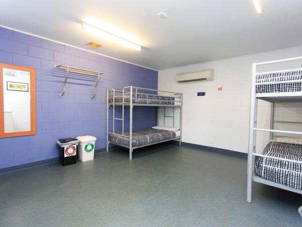 YHA Cairns Central : photo 4 de la chambre lit dans dortoir pour femmes de 4 lits