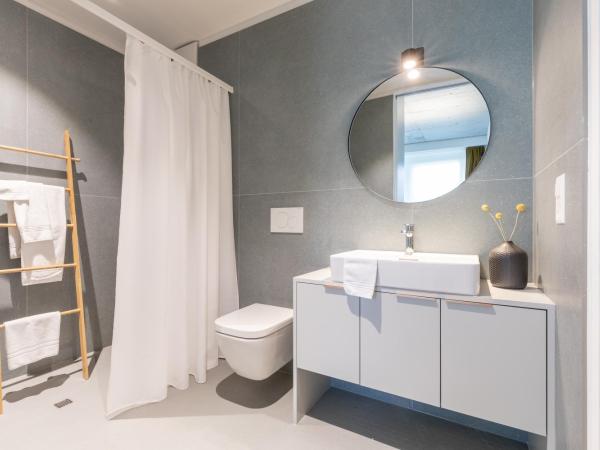 Alpenblick Bern - kind of a hotel : photo 8 de la chambre studio