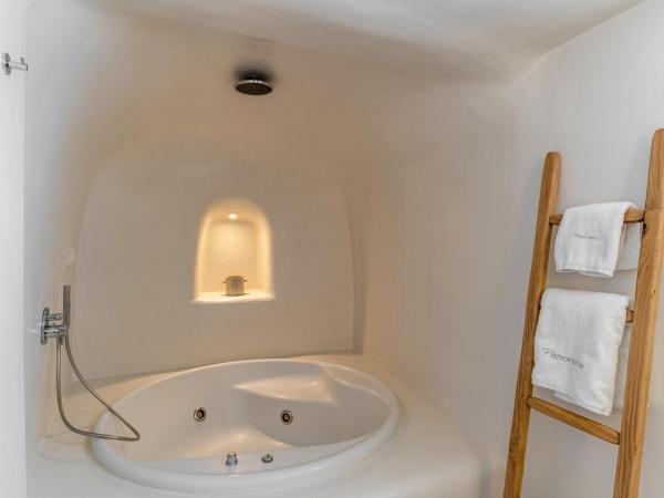 Panorama Boutique Hotel : photo 4 de la chambre suite deluxe avec baignoire spa