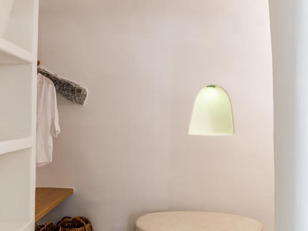 Panorama Boutique Hotel : photo 9 de la chambre suite lit king-size - vue sur mer