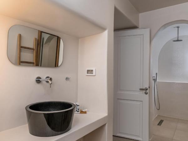 Panorama Boutique Hotel : photo 8 de la chambre suite lit king-size - vue sur mer