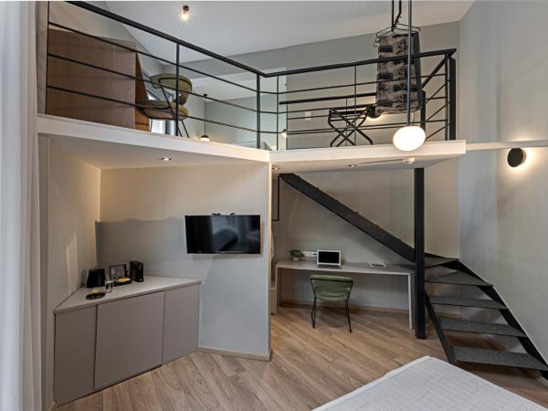 BED in Athens : photo 5 de la chambre loft