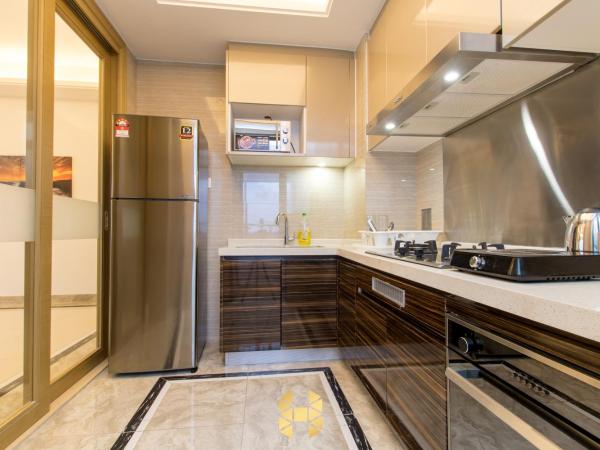 R&F Princess Cove CIQ Premium Sea View Suites by NEO : photo 7 de la chambre appartement - vue sur mer