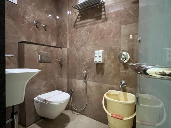 Hotel Moti Palace : photo 7 de la chambre chambre deluxe double ou lits jumeaux