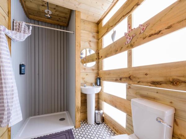 Killarney Glamping at the Grove, Suites and Lodges : photo 9 de la chambre suite glamping romantique