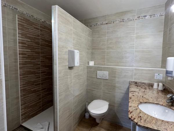 Hotel La Potiniere : photo 4 de la chambre hébergement classique - hippodrome