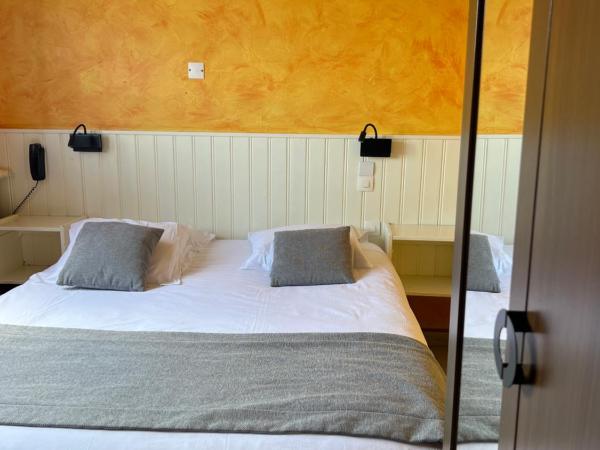 Hotel La Potiniere : photo 2 de la chambre hébergement simple - hippodrome