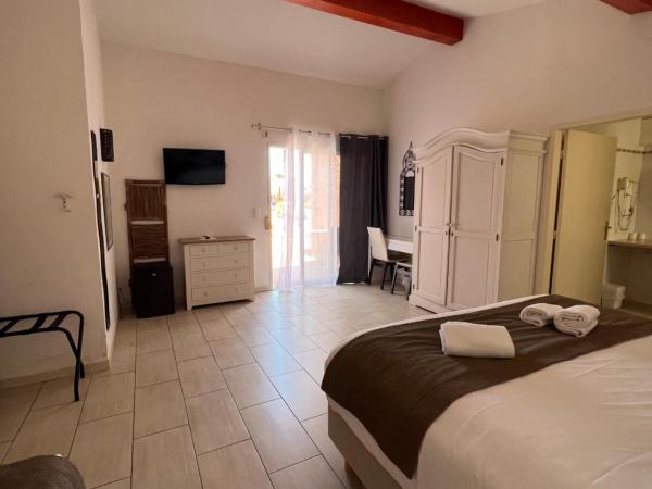 Hotel La Potiniere : photo 1 de la chambre chambre classique - rez-de-chaussée - 3 personnes