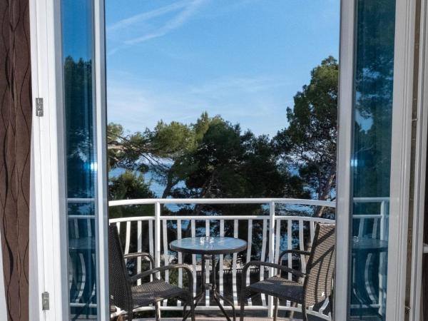 Hotel Bor : photo 1 de la chambre chambre double avec balcon - vue sur mer