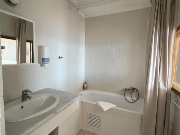 Hotel La Potiniere : photo 6 de la chambre chambre classique avec balcon - vue sur mer