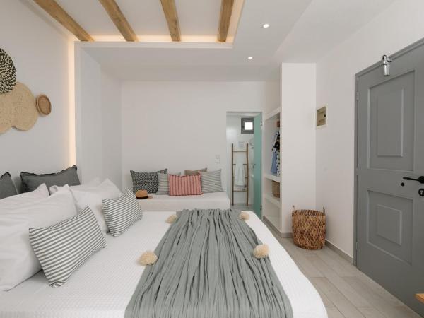Naxos Hotel Poseidon : photo 1 de la chambre suite junior