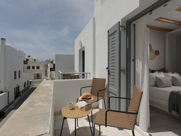 Naxos Hotel Poseidon : photo 4 de la chambre suite junior