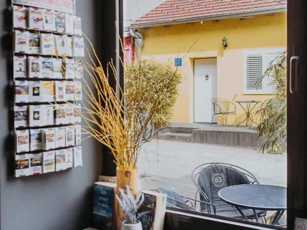 Private Rooms at Hostel63 : photo 10 de la chambre superior twin or double room with private bathroom