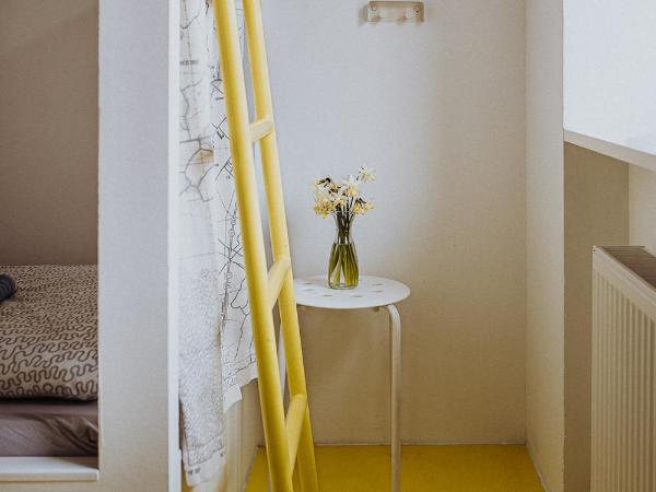 Private Rooms at Hostel63 : photo 9 de la chambre chambre quadruple privée avec salle de bains privative