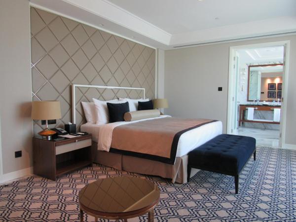 Taj Dubai : photo 4 de la chambre grande suite de luxe - vue sur la burj