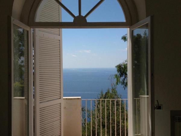Villacore Luxury B&B : photo 2 de la chambre suite lit king-size - vue sur mer