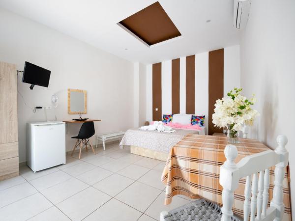 Hotel Thirasia : photo 3 de la chambre studio double deluxe