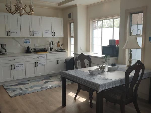 Go House : photo 5 de la chambre chambre double avec salle de bains privative