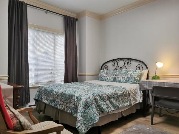 Go House : photo 8 de la chambre chambre double avec salle de bains privative