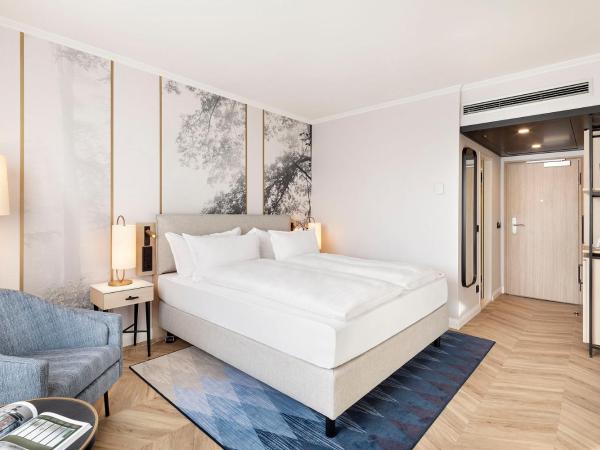 DoubleTree by Hilton Berlin Ku'damm : photo 1 de la chambre chambre lit king-size