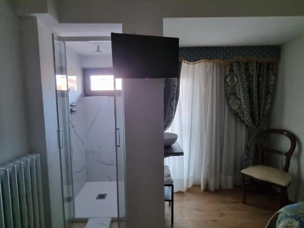 Albergo Casa Peron : photo 5 de la chambre chambre simple avec salle de bains commune
