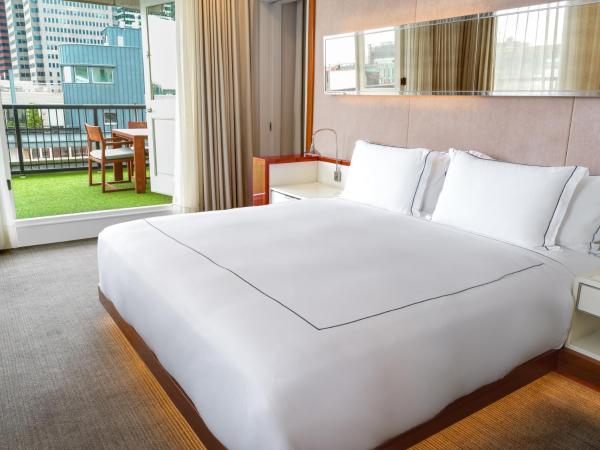 33 Hotel, New York City, Seaport : photo 1 de la chambre hébergement premier - accessible aux personnes à mobilité réduite - côté rue