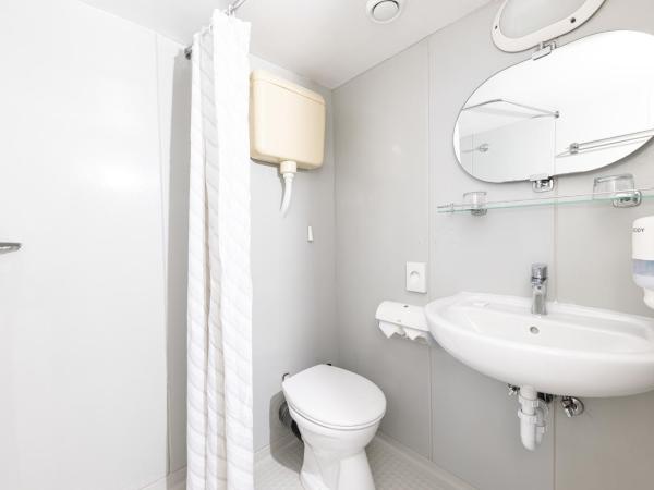 Fortuna Boat Hotel Budapest : photo 4 de la chambre cabine de bateau standard