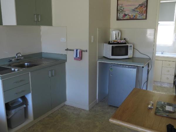 Kuirau Park Motor Lodge : photo 2 de la chambre chambre lits jumeaux confort