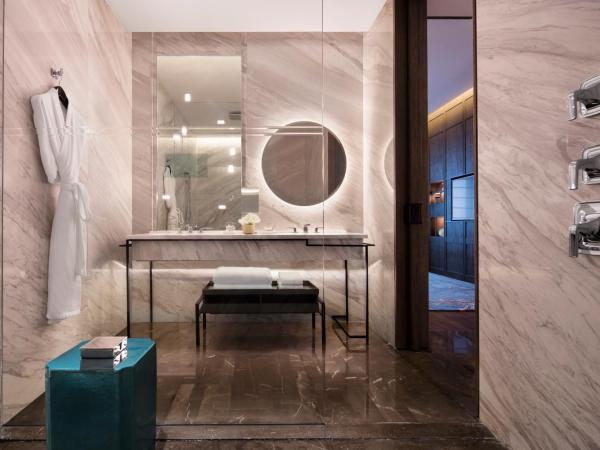 Park Hyatt Hangzhou : photo 4 de la chambre chambre lit king-size - vue sur montagne