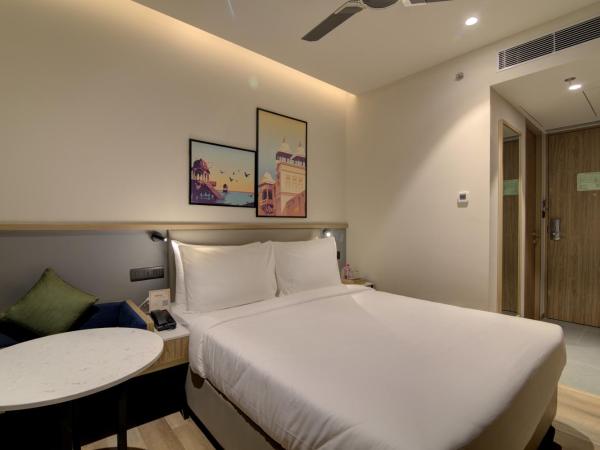 7 Apple Hotel Pratap Nagar, Jaipur : photo 3 de la chambre chambre lit queen-size deluxe