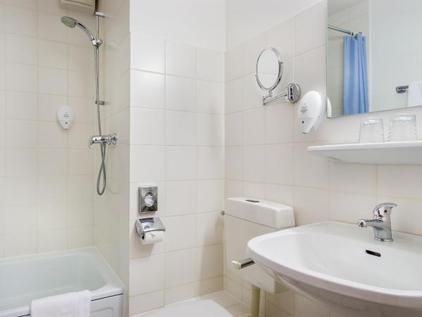 acora Bonn Living the City : photo 5 de la chambre chambre double ou lits jumeaux