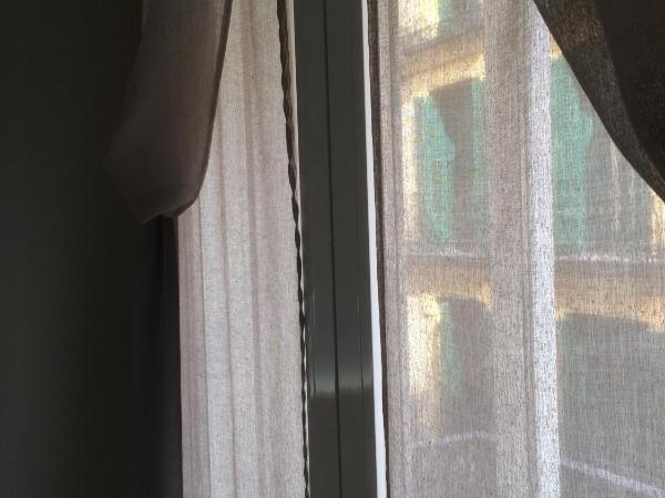 diezmadrid : photo 2 de la chambre chambre double avec balcon et salle de bains privative