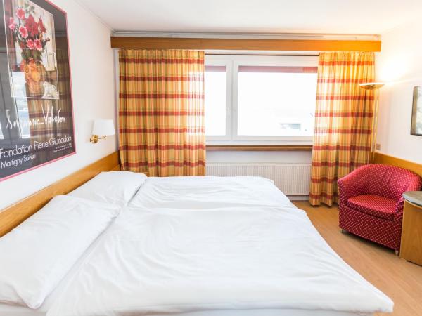 Hôtel du Rhône : photo 7 de la chambre chambre double