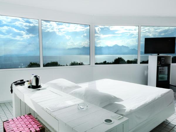 The Marmara Antalya : photo 5 de la chambre chambre double de luxe dans le bâtiment tournant