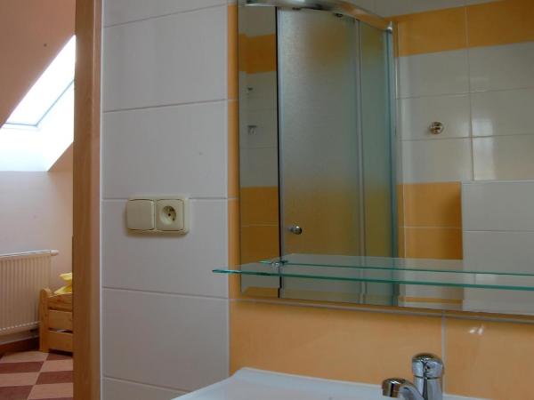 Pension Camp Prager : photo 8 de la chambre chambre triple