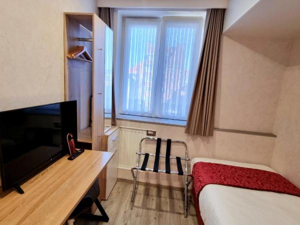 Hotel Cardiff : photo 3 de la chambre petite chambre simple moderne