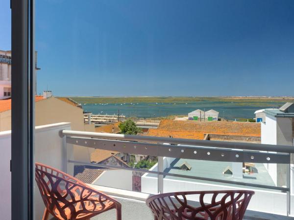 Hotel Made inn Faro : photo 2 de la chambre chambre familiale supérieure