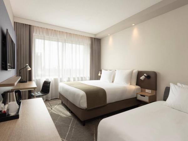 Holiday Inn - Eindhoven Airport, an IHG Hotel : photo 1 de la chambre chambre lit king-size standard avec canapé-lit - Étage supérieur