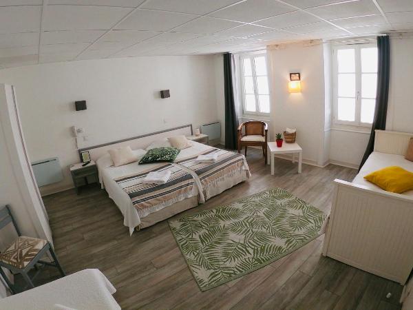 Le Petit Hôtel : photo 1 de la chambre chambre triple