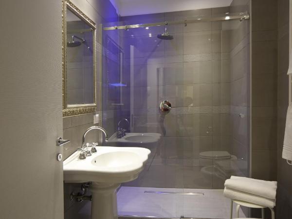 Navigliotel 19 - Rooms & Suites : photo 9 de la chambre chambre double ou lits jumeaux standard