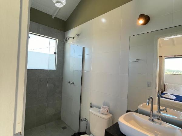 Pousada Mar'Tito Forno : photo 7 de la chambre chambre quadruple avec balcon