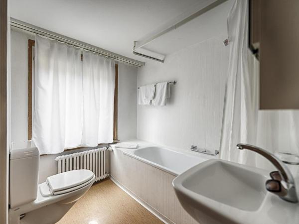 Hotel Weisses Kreuz : photo 2 de la chambre chambre double