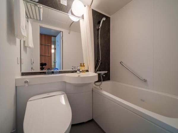 Via Inn Prime Osaka Kyobashi : photo 5 de la chambre chambre simple - non-fumeurs