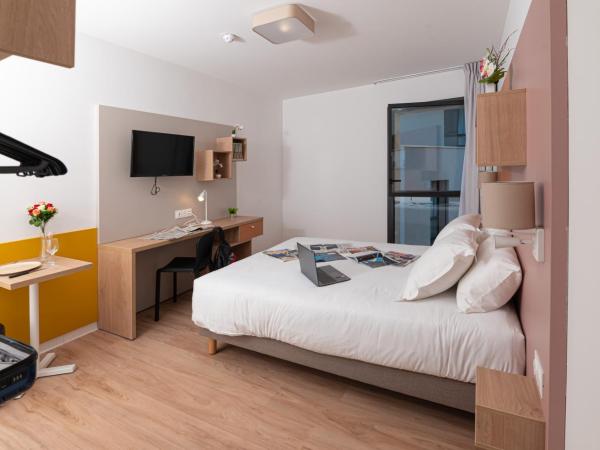 Apparthotel Le Hüb TOULON : photo 10 de la chambre appartement 1 chambre