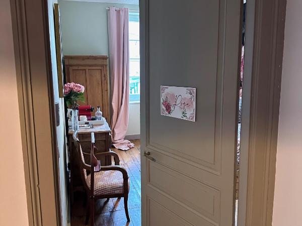 La Maison Florence : photo 6 de la chambre chambre triple avec salle de bains privative spare