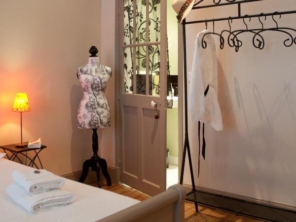 Maison l'épicurienne : photo 8 de la chambre chambre double ou lits jumeaux - vue latérale sur mer